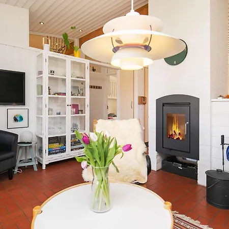 Holiday home Lxxii *